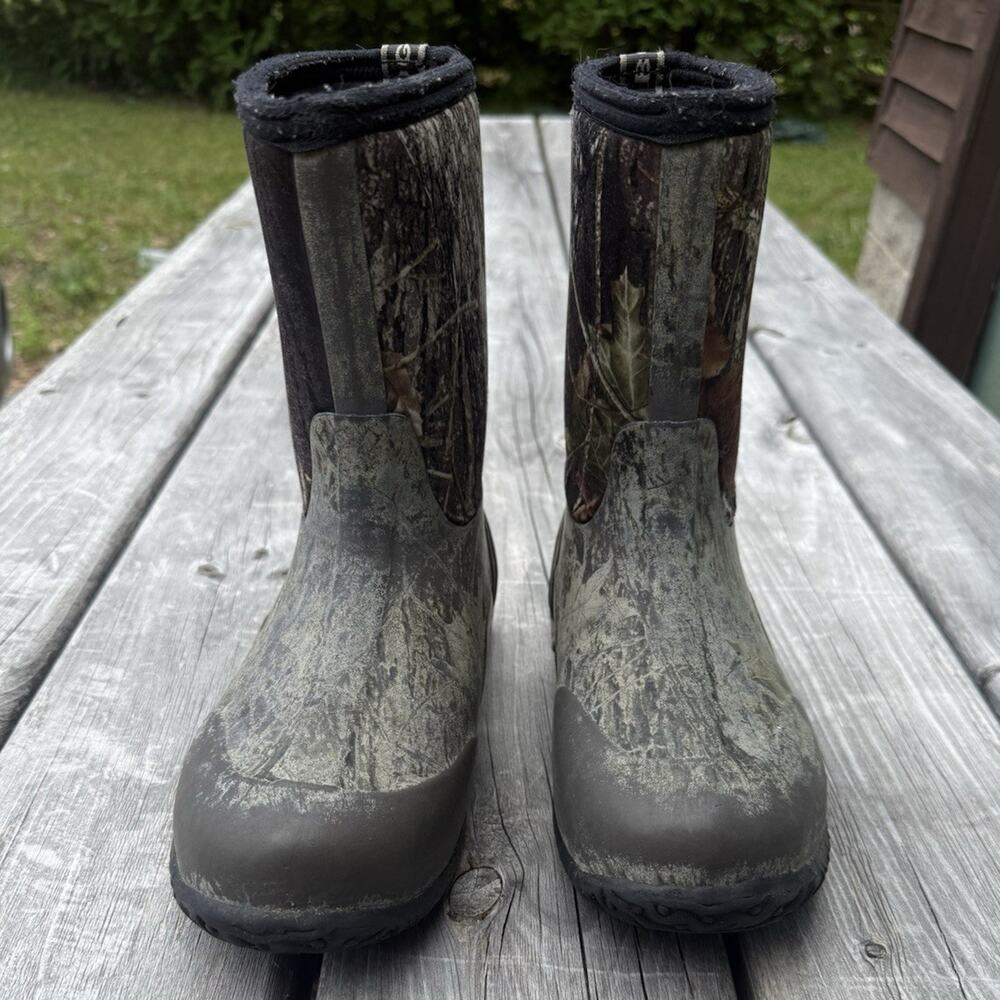 BOGS Classic Mid Kids Waterproof Rubber Rain Boots Black Camo Pull-On US 5